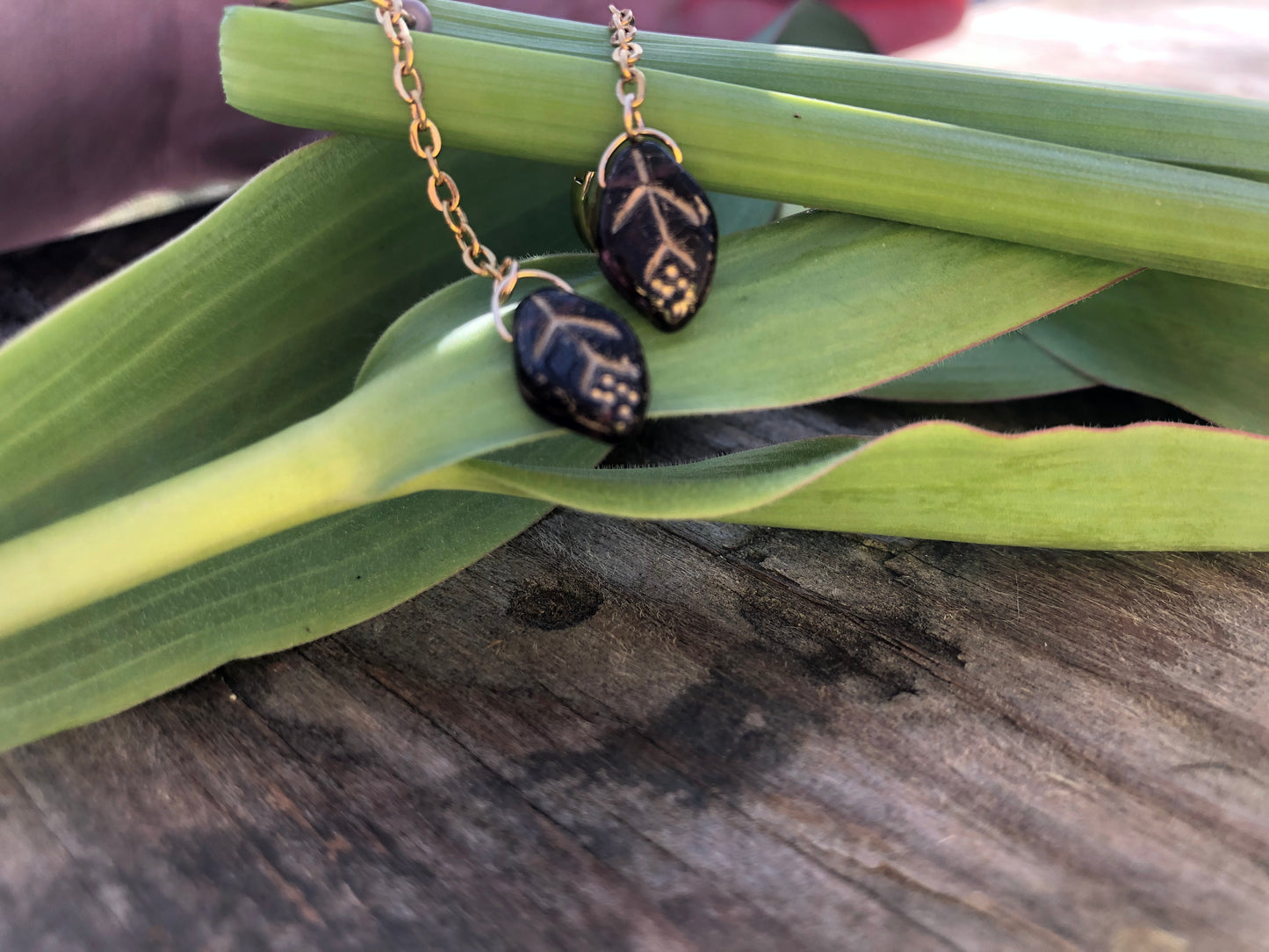 Phoebe | Drop Leaf charms