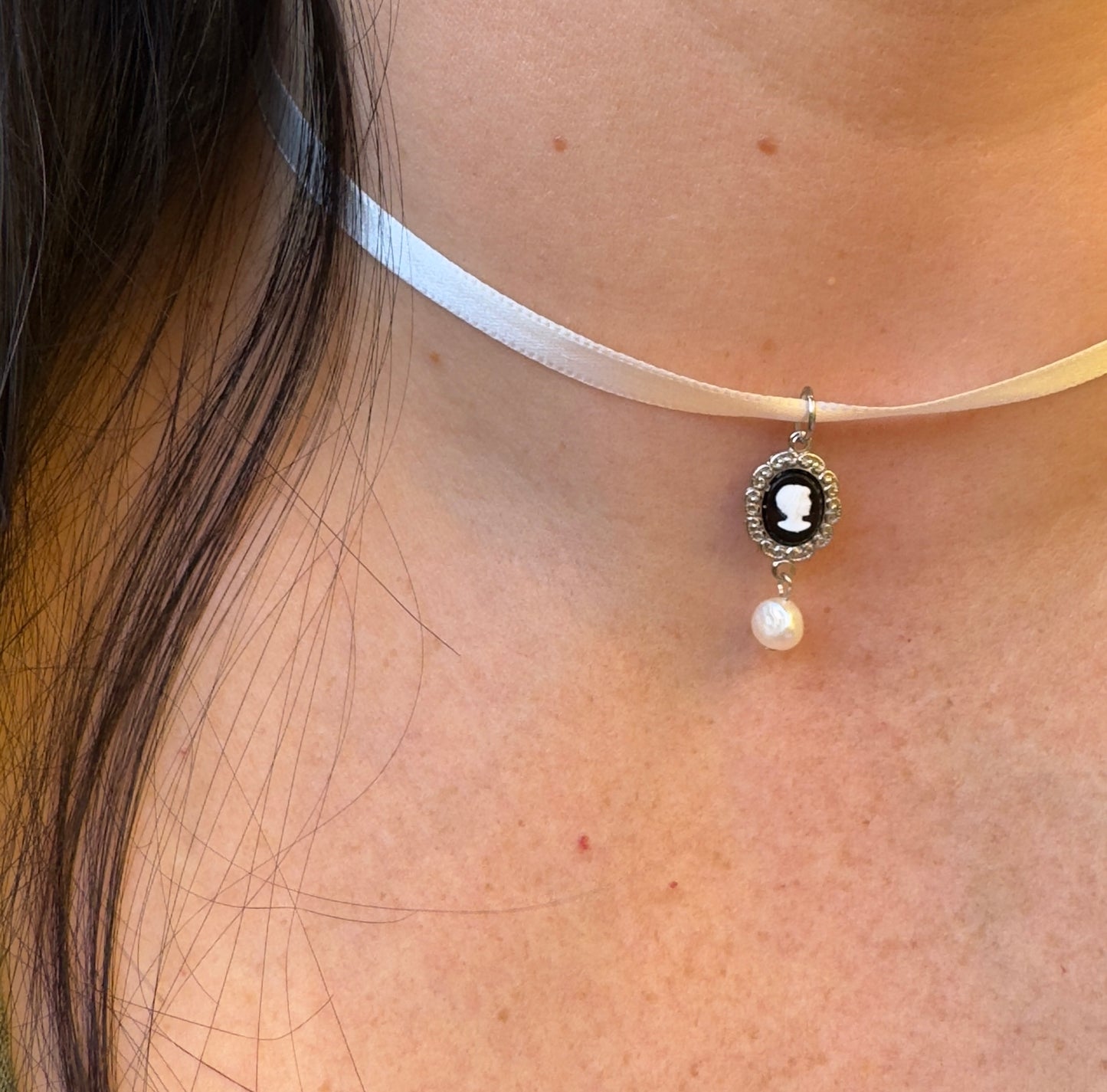 Cameo ribbon | Choker Necklace